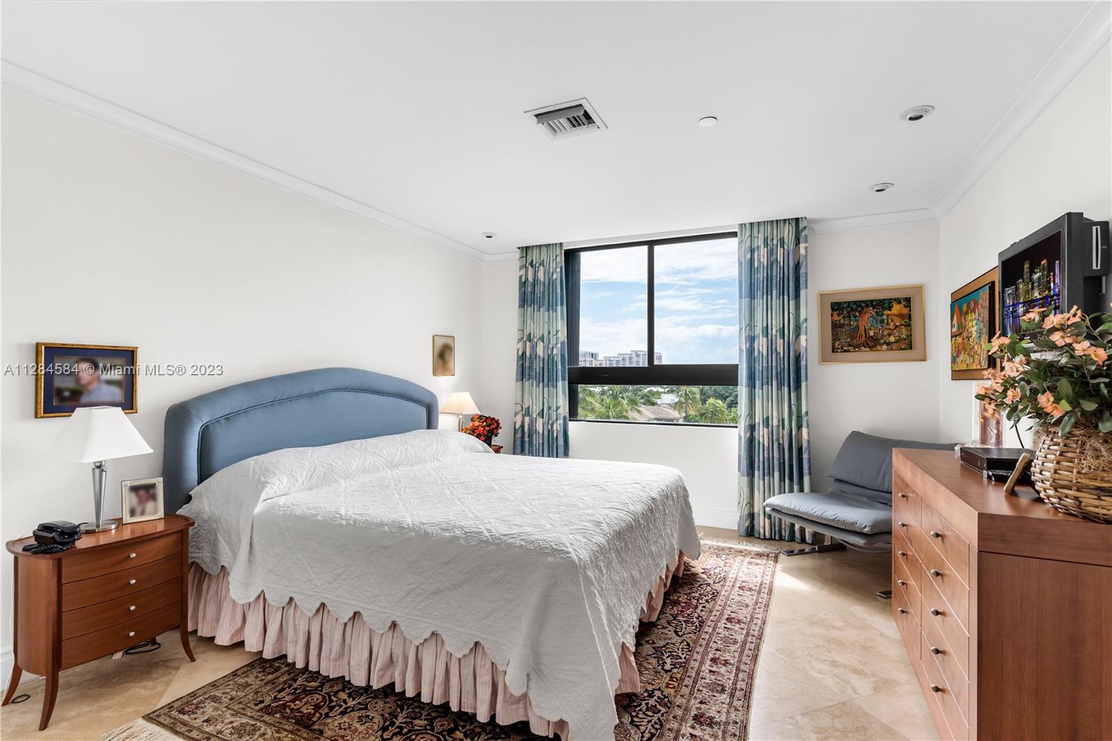 THE EMERALDBAY @ KEY COLO - Residential