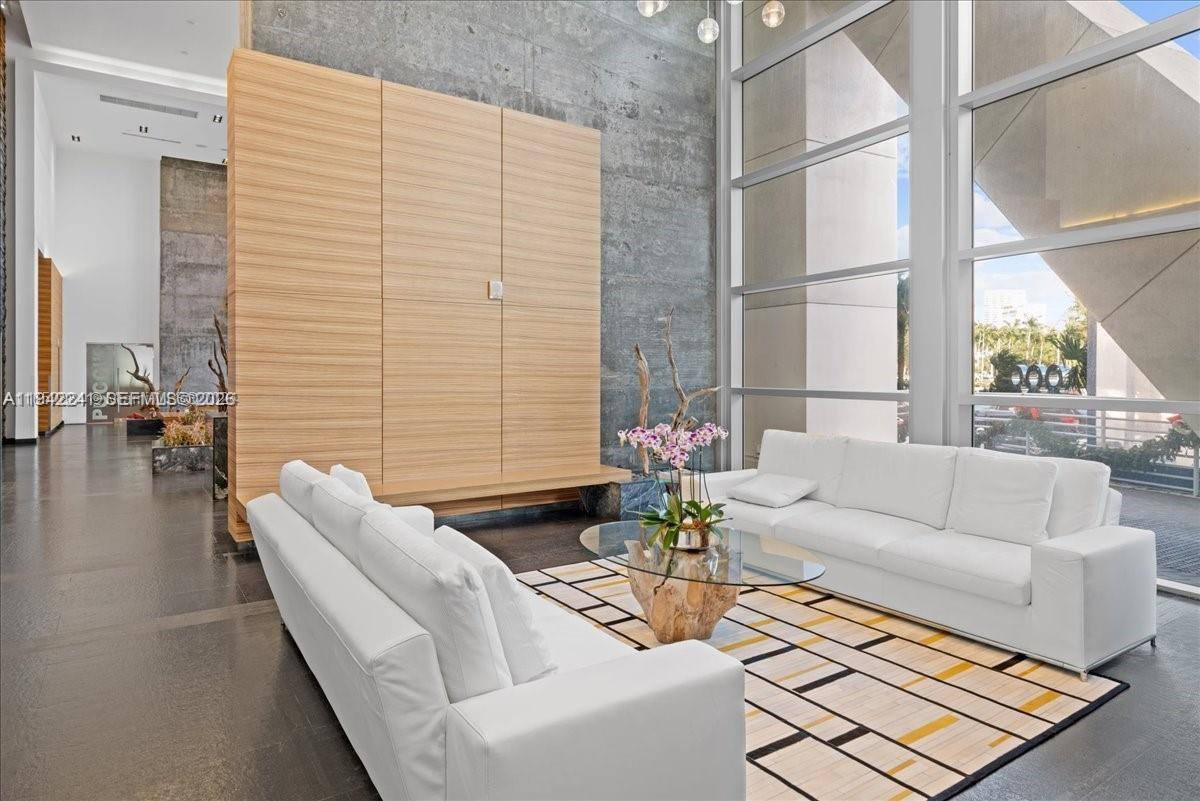 MARINABLUE CONDO - Residential Lease