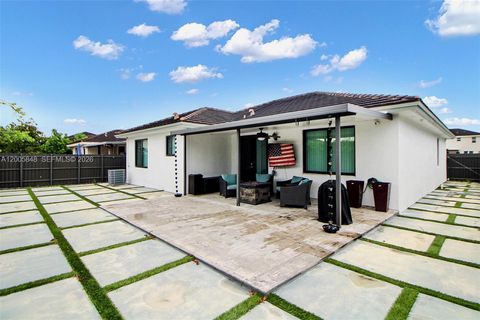 Tiny photo for 22936 SW 115th Ct, Miami, FL 33170 (MLS # A12005848)