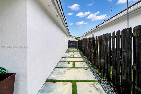 Tiny photo for 22936 SW 115th Ct, Miami, FL 33170 (MLS # A12005848)