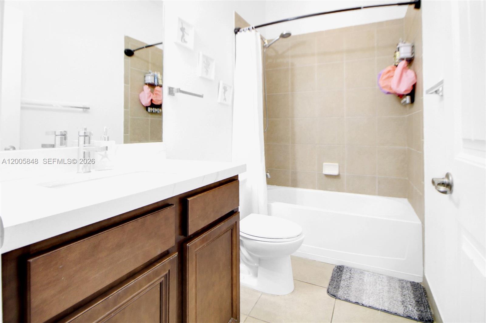 BAILES COMMONS FIRST ADDI - Residential