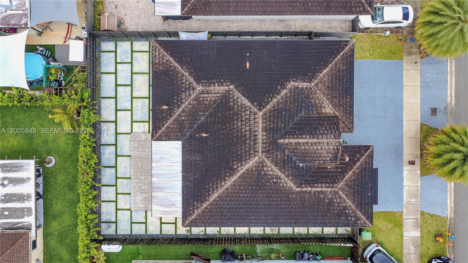 BAILES COMMONS FIRST ADDI - Residential