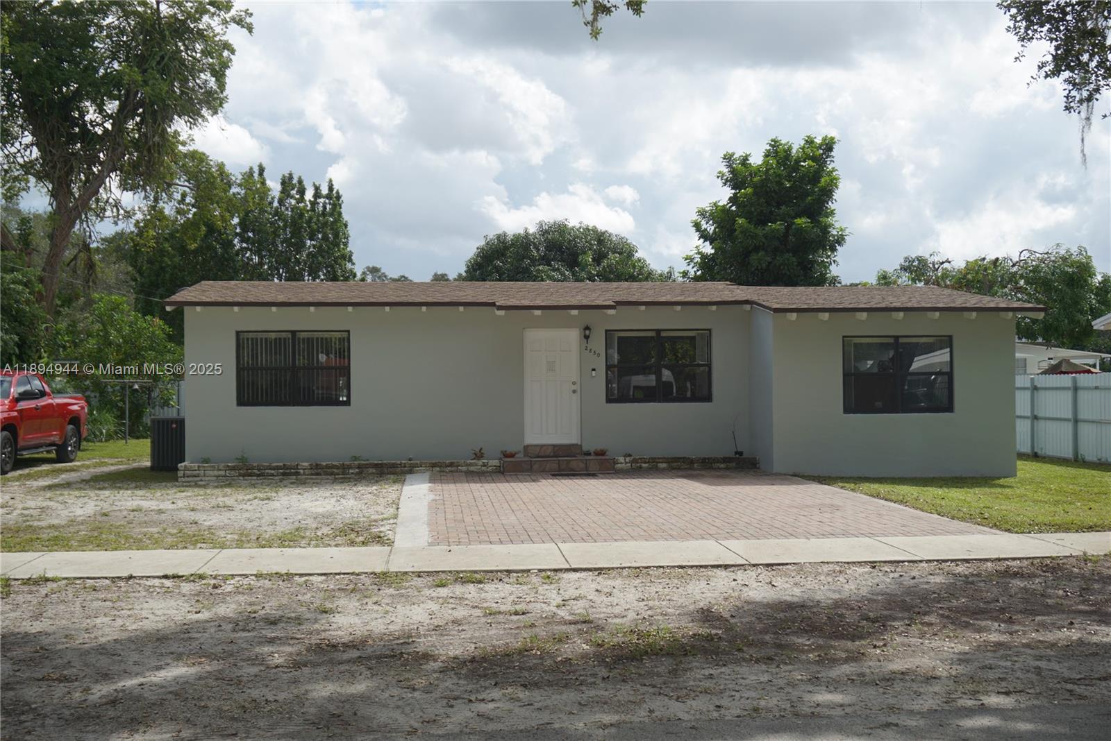 2850 NW 170th St