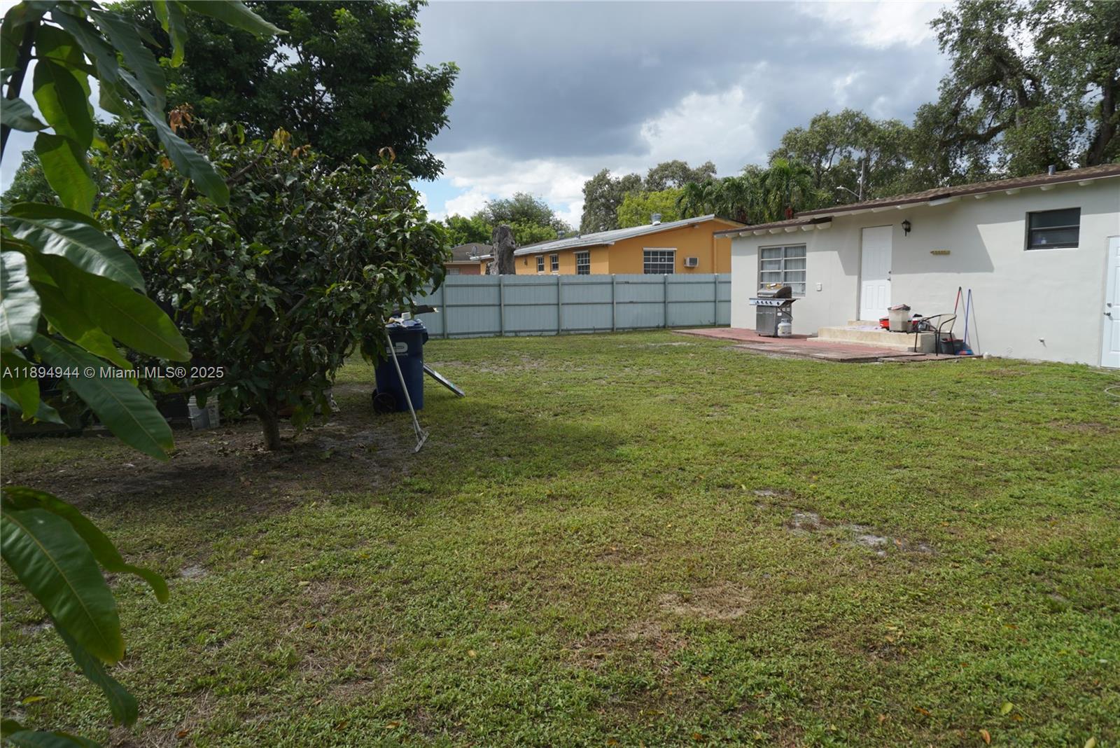 GOLDEN GLADES PARK 5TH AD - Residential