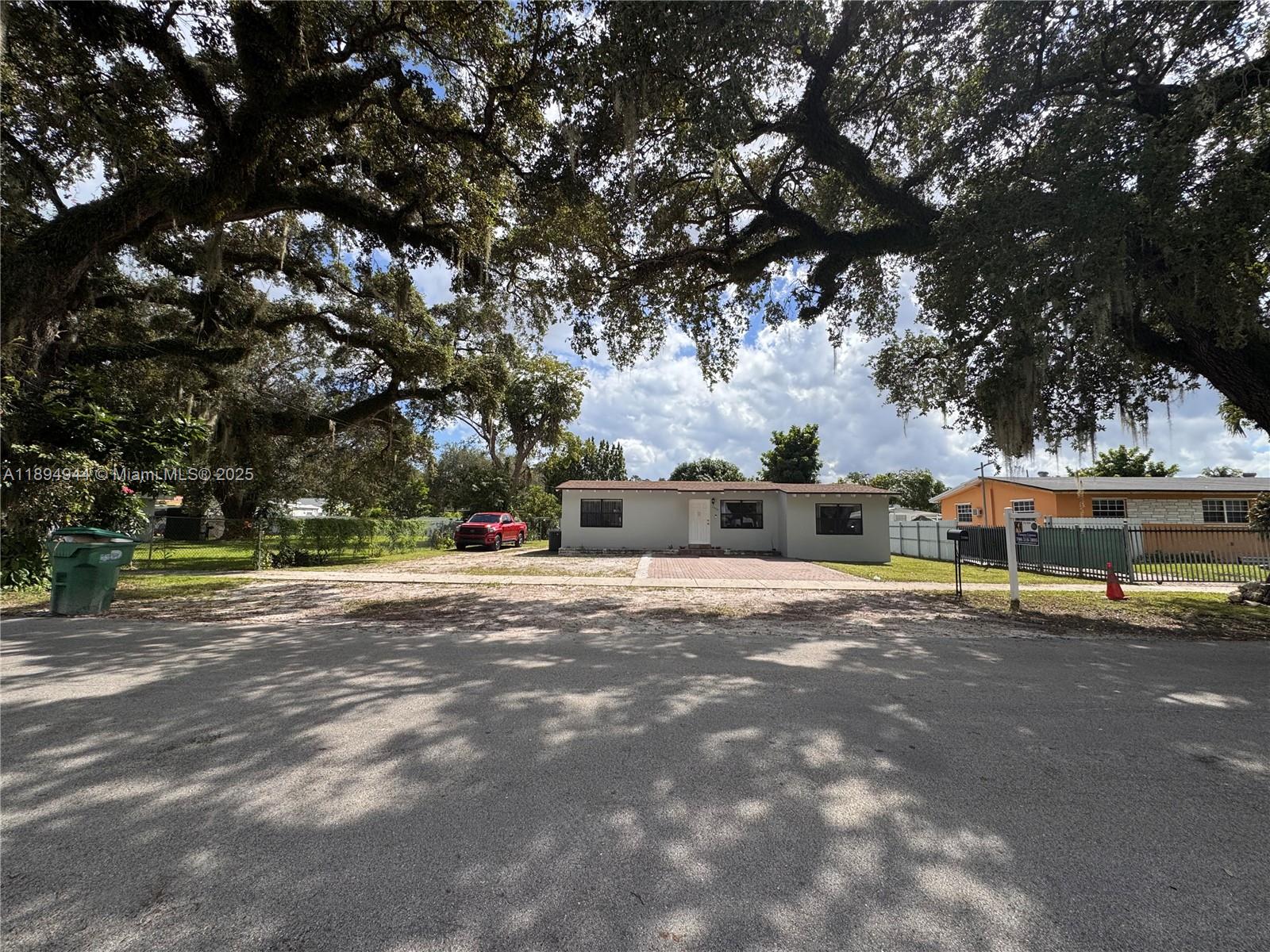 2850 NW 170th St
