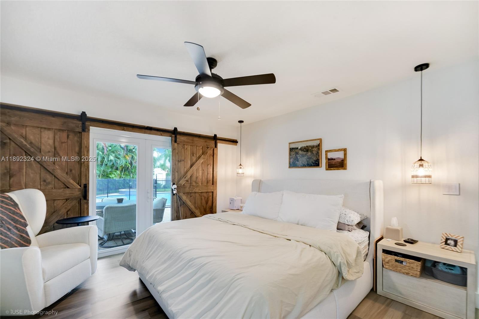 HAWKES BLUFF - Residential