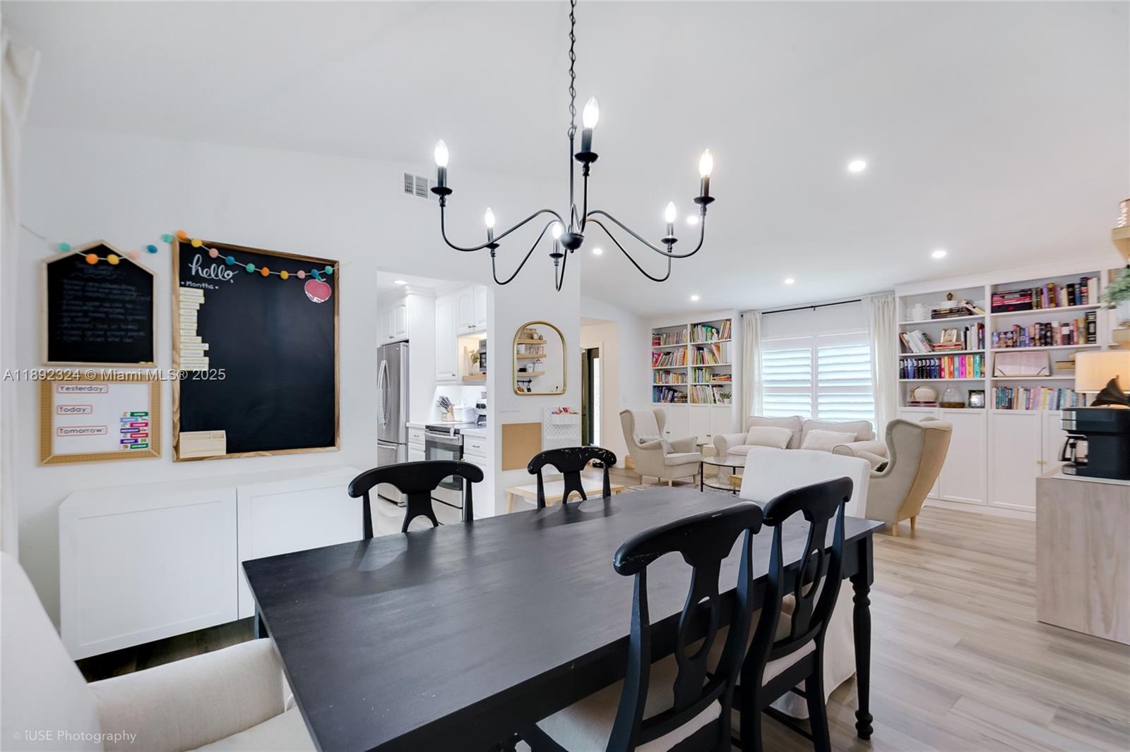 HAWKES BLUFF - Residential
