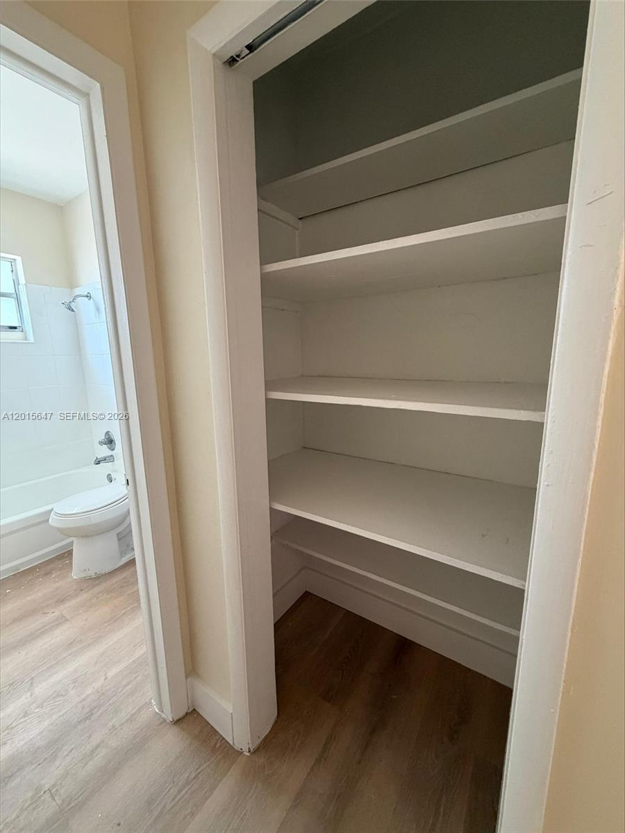 THIRD COMM SUB - Residential Lease