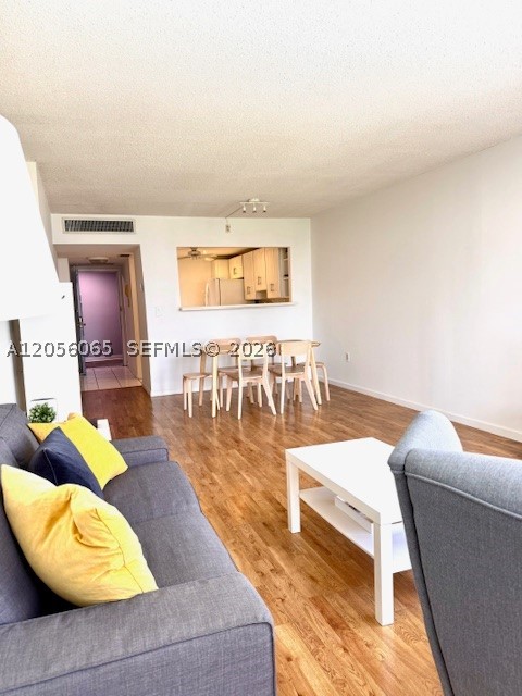 20100 W Country Club Dr 608