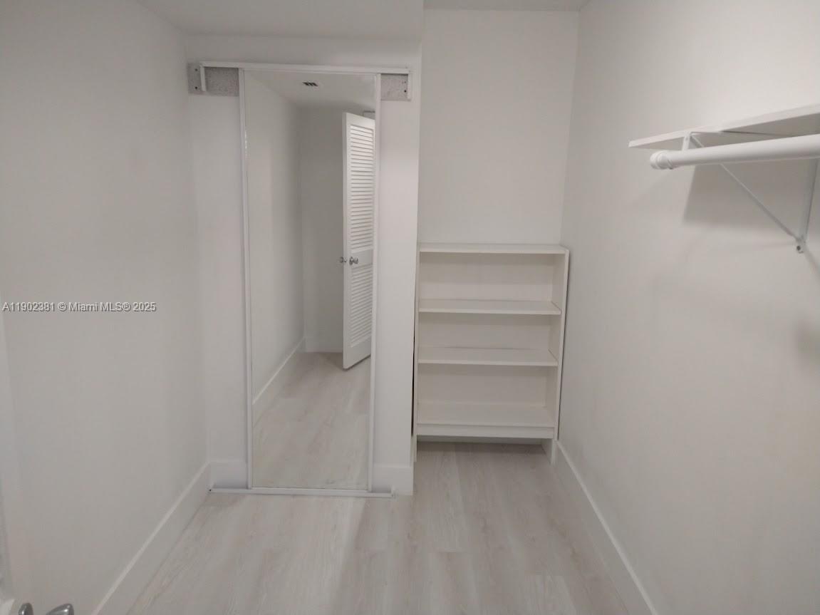 ELLINGTON AT COUNTY LINE - Residential