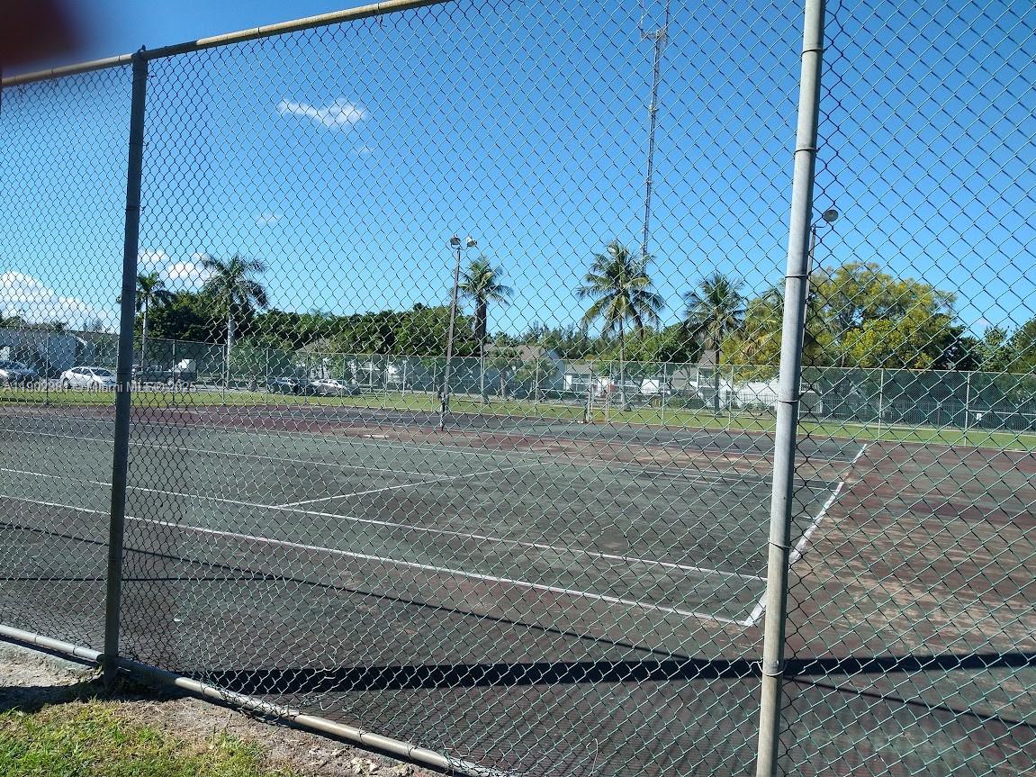 ELLINGTON AT COUNTY LINE - Residential