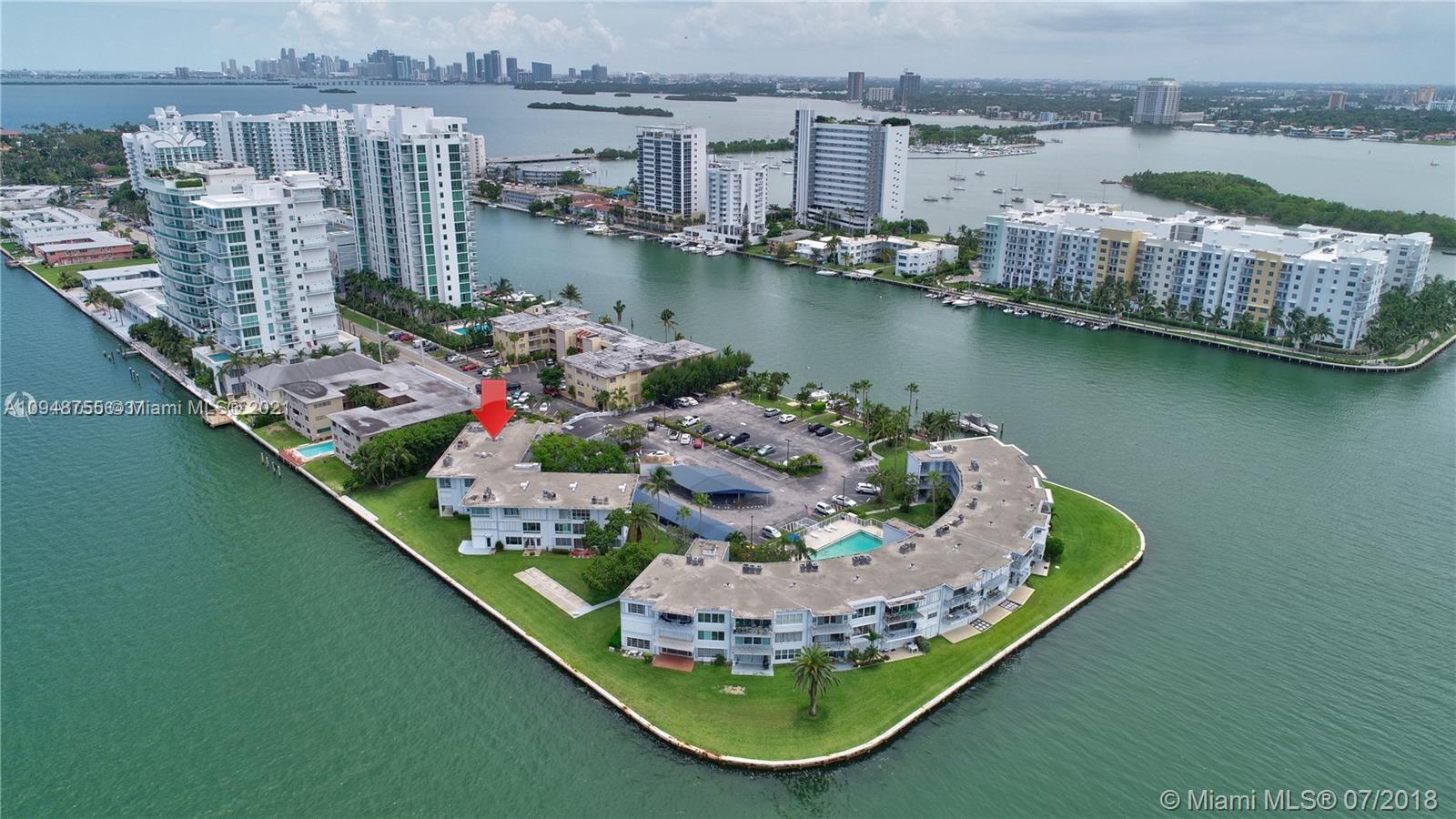 HARBOR ISLAND - Commercial Sale