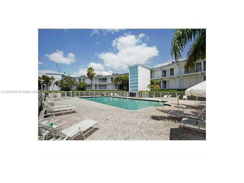 HARBOR ISLAND - Commercial Sale