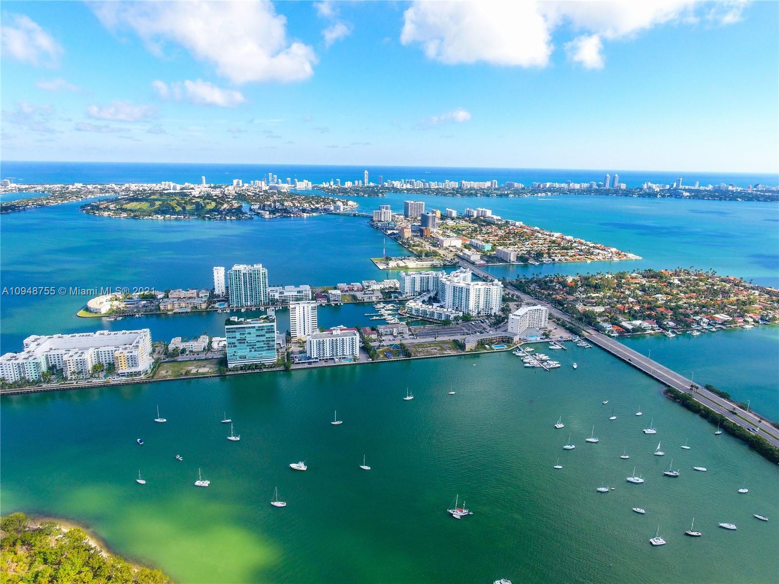 HARBOR ISLAND - Commercial Sale