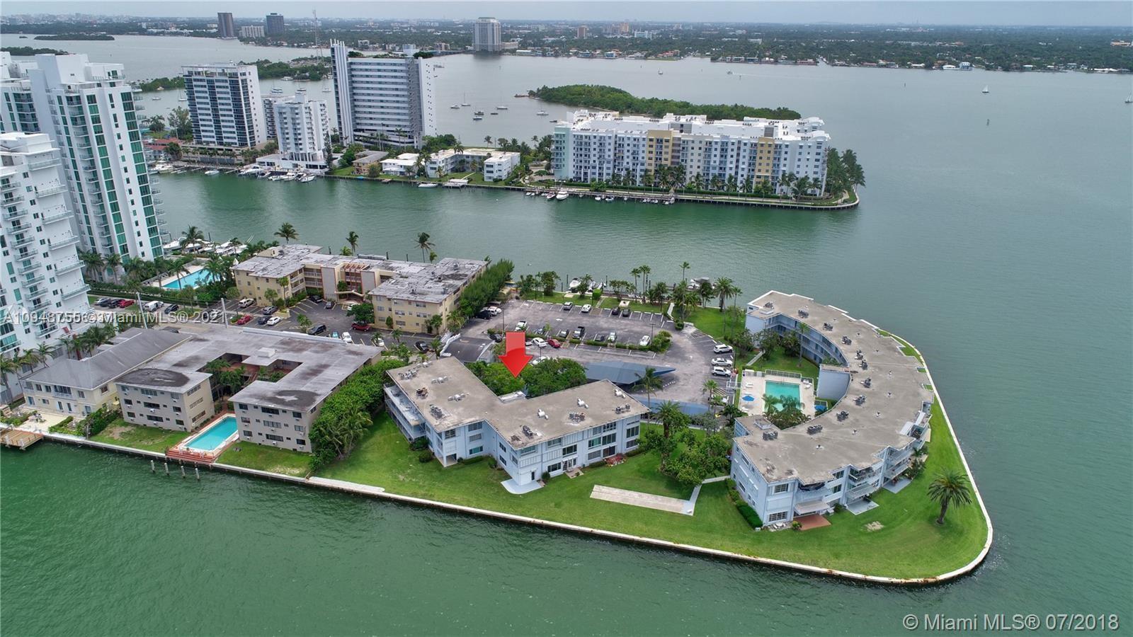 HARBOR ISLAND - Commercial Sale