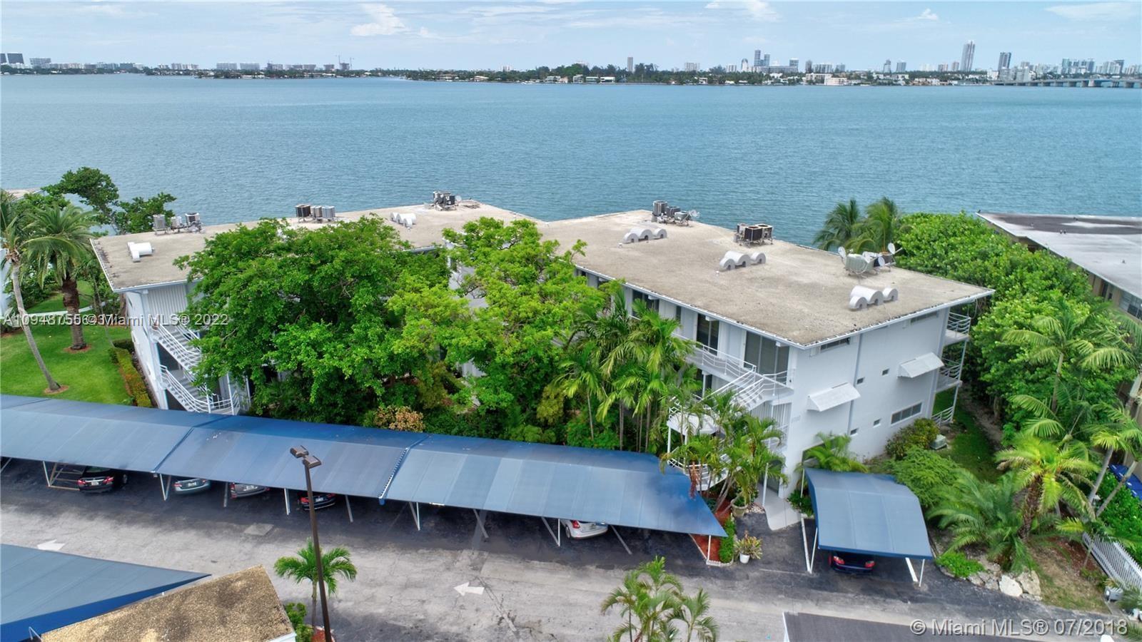 HARBOR ISLAND - Commercial Sale
