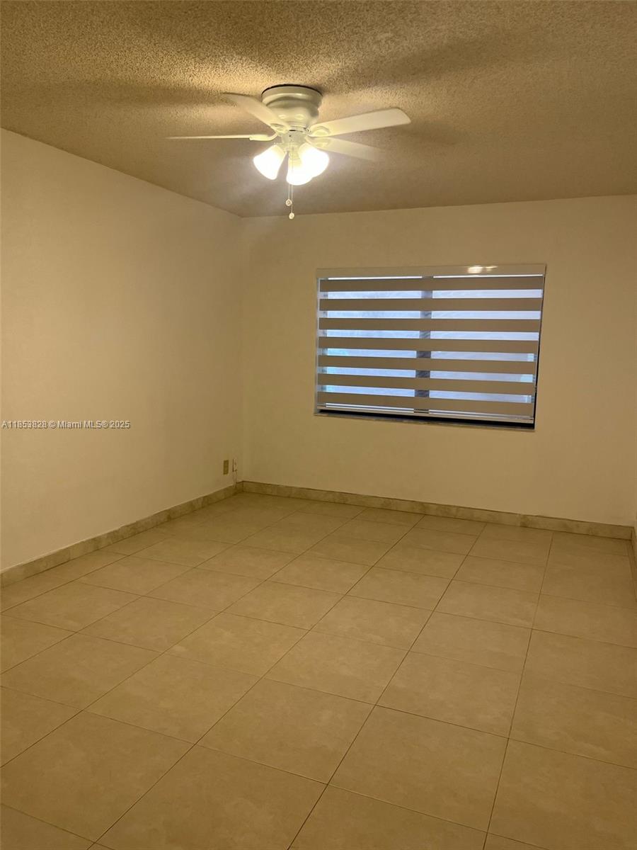 Easy to Show , Beautiful town Doral, close to stores, airport, A+ schools and, main roads, property is fresh paint, brand new appliances, and kitchen cabinets.