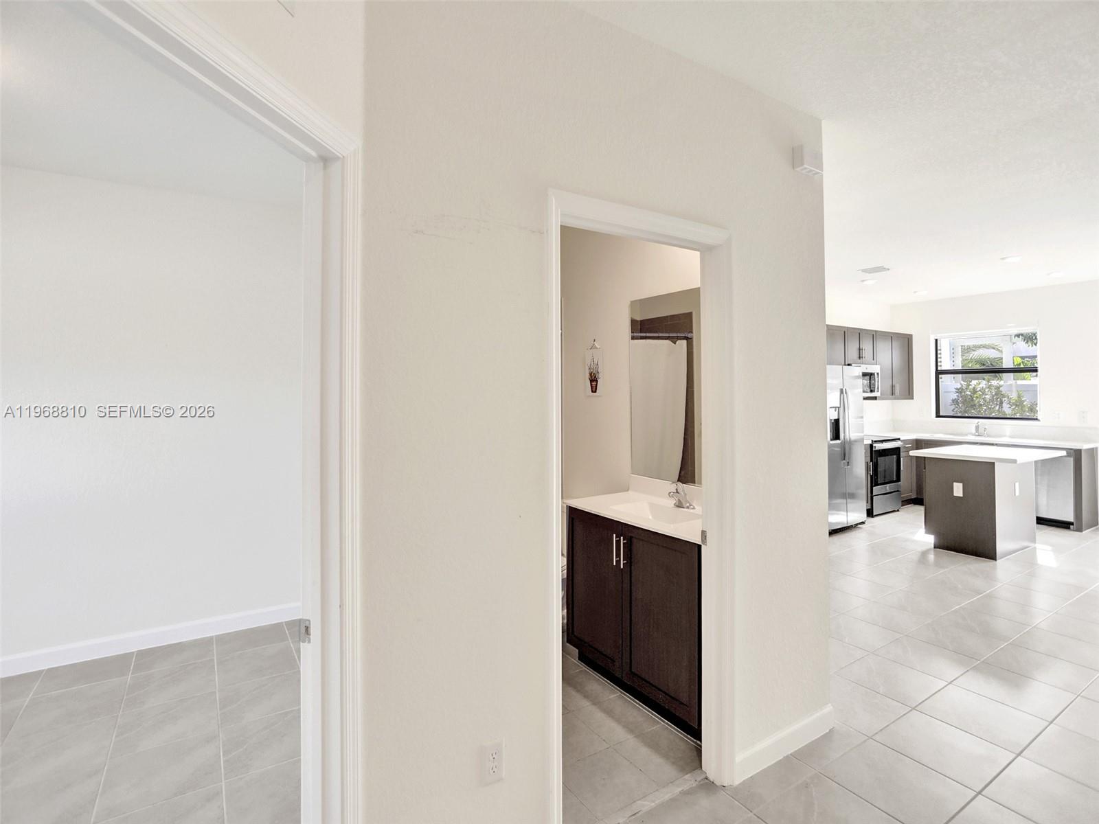 AQUABELLA NORTH - Residential