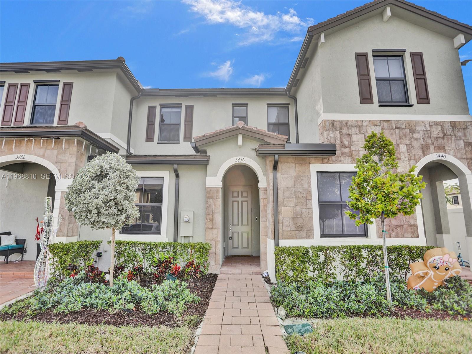 AQUABELLA NORTH - Residential