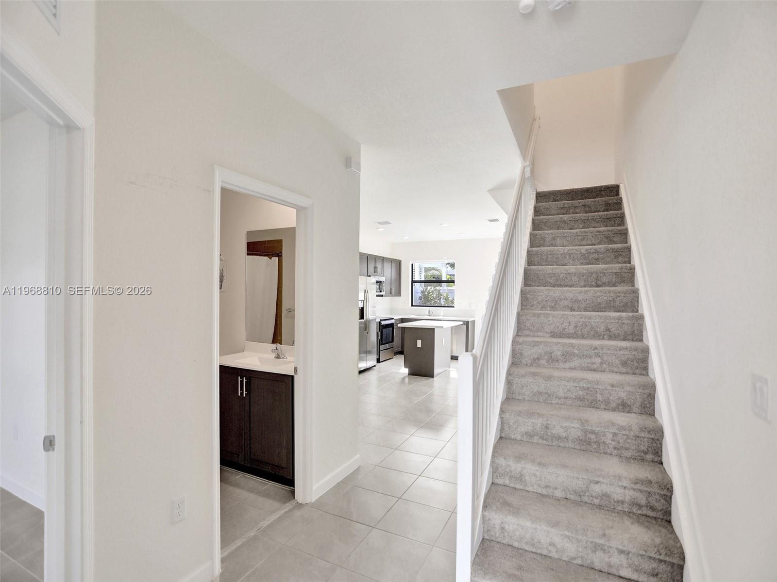 AQUABELLA NORTH - Residential