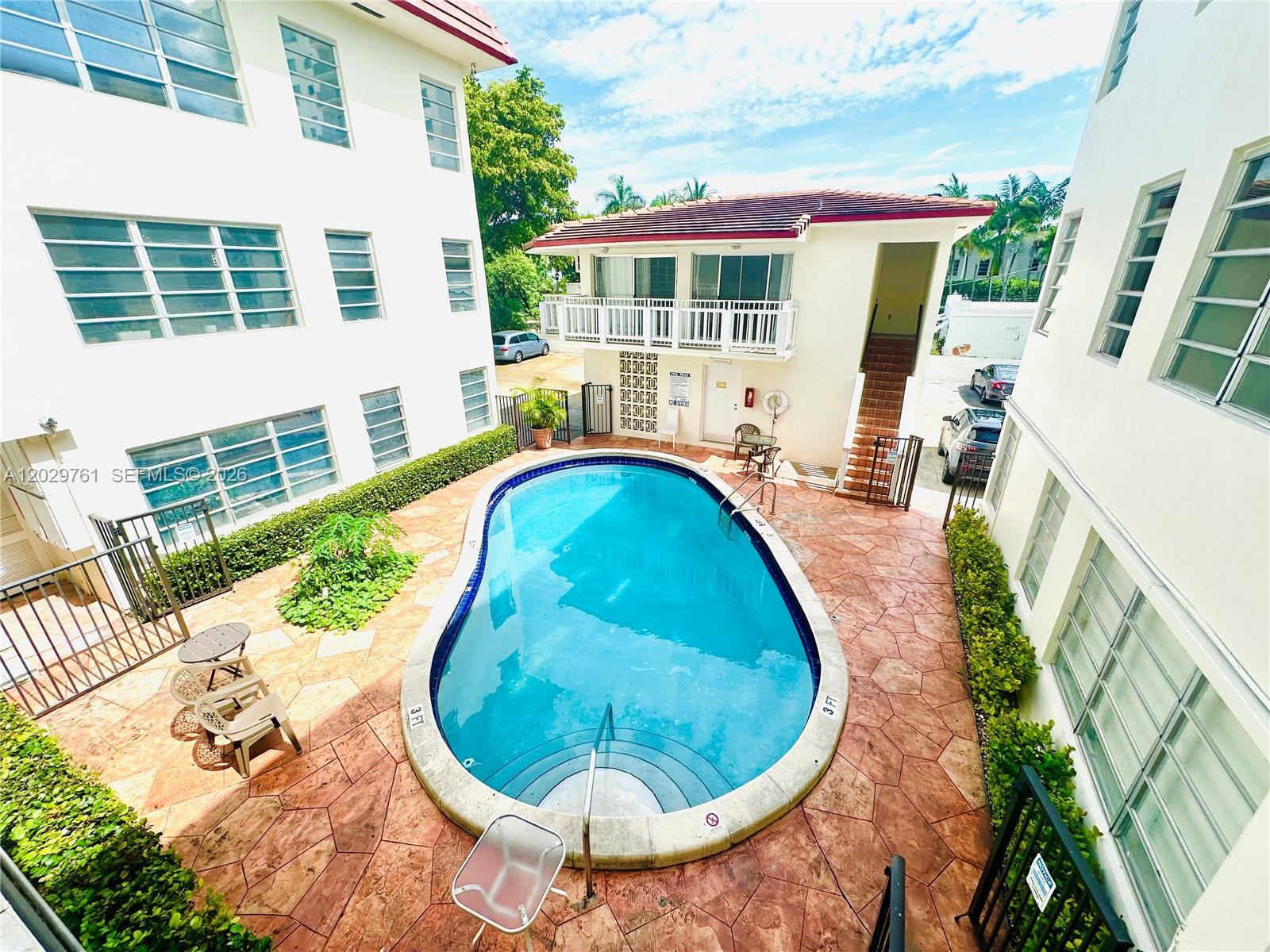 1821 Jefferson Ave 205