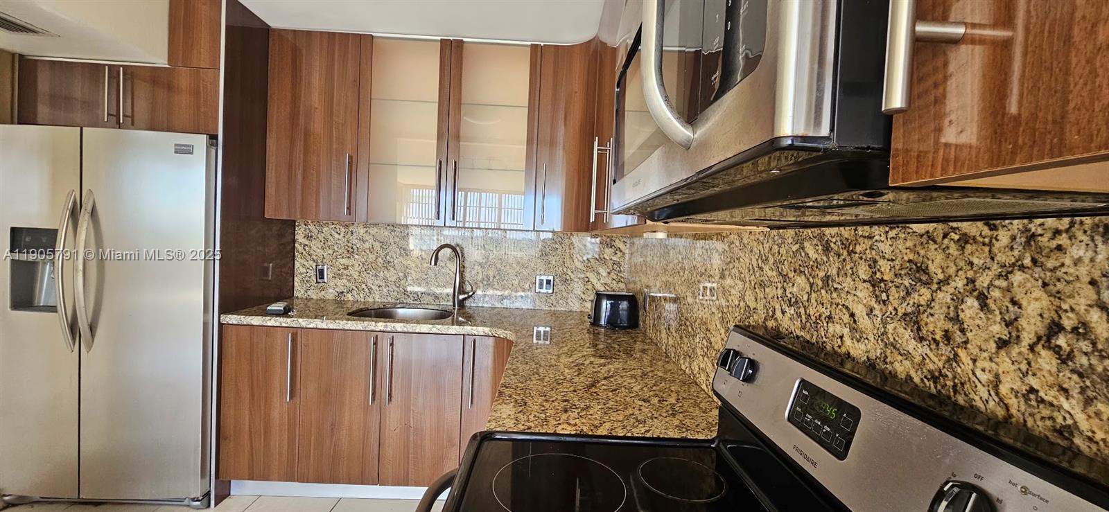 CRESTVIEW TOWERS CONDO - Residential Lease