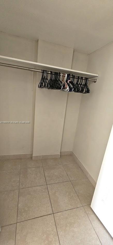 CRESTVIEW TOWERS CONDO - Residential Lease