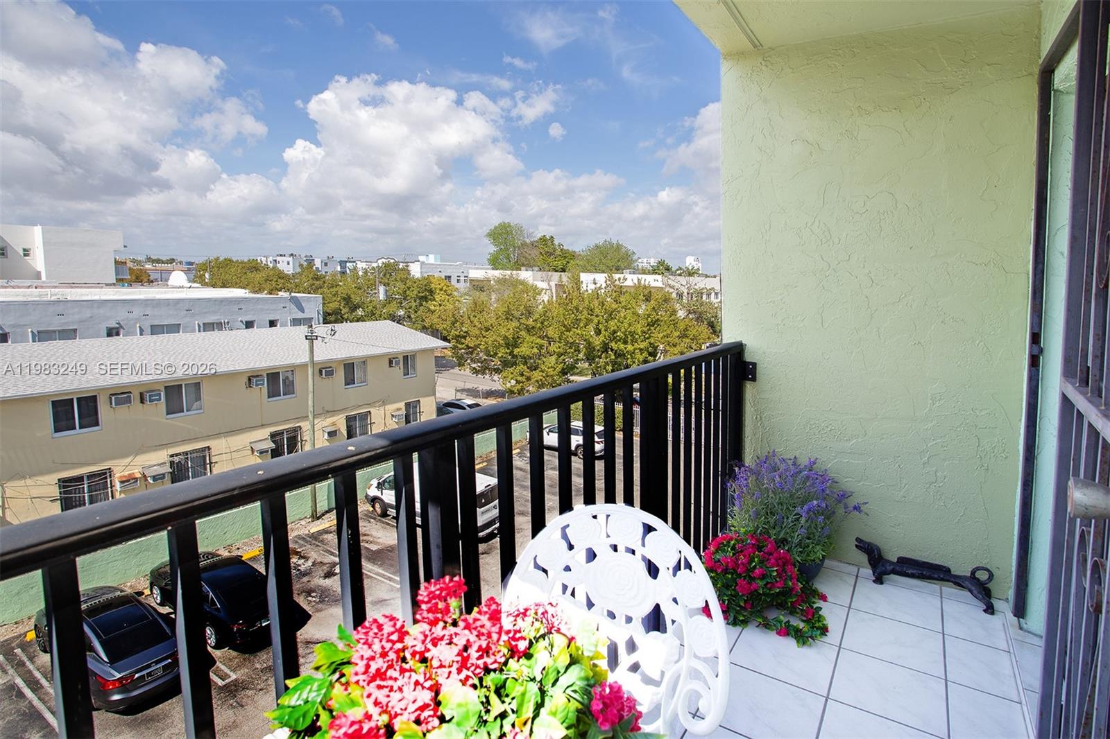 VILLA DEL SOL CONDO - Residential