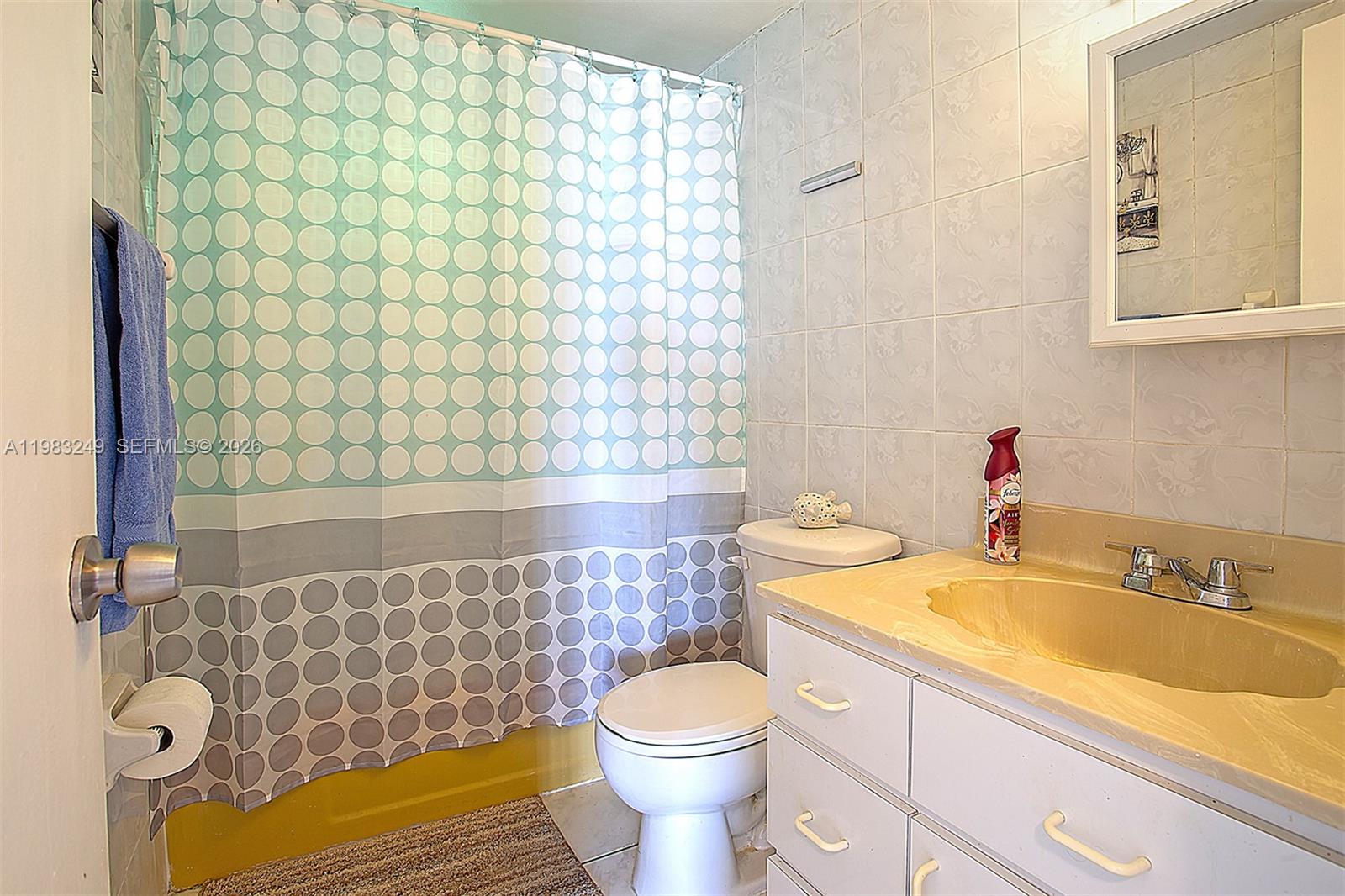 VILLA DEL SOL CONDO - Residential