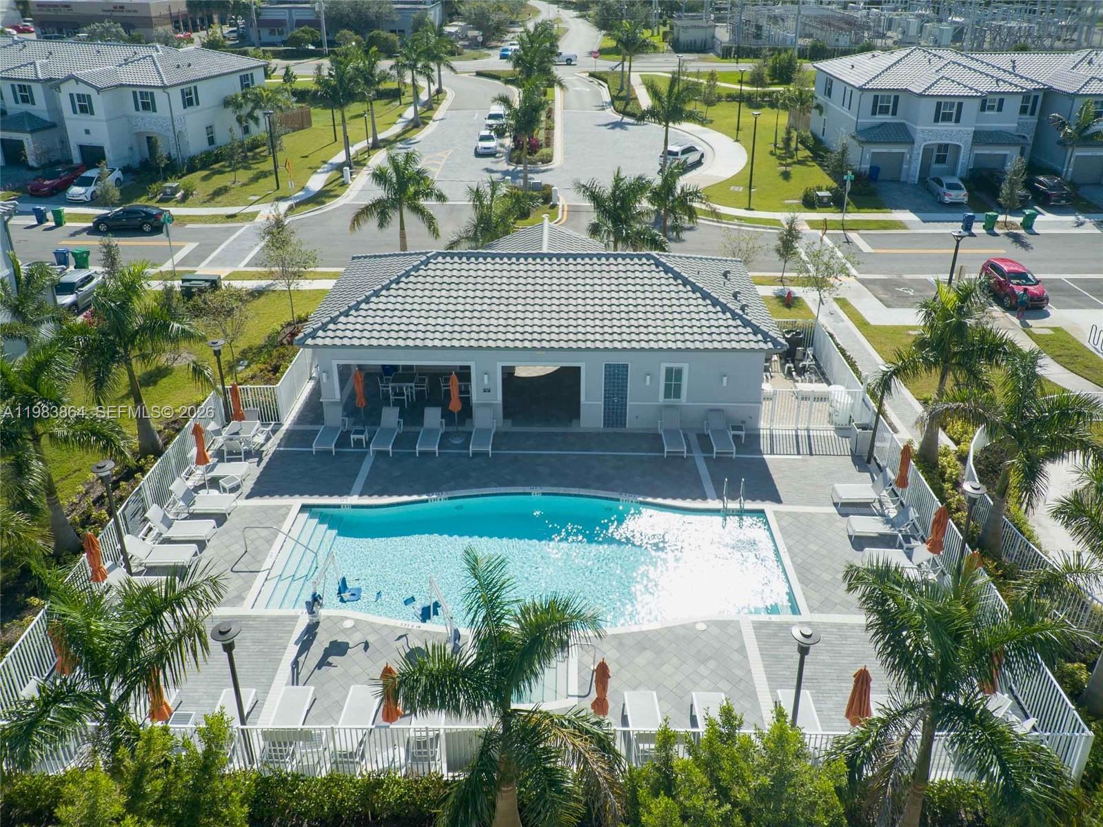 WINDSOR SQUARE - Residential