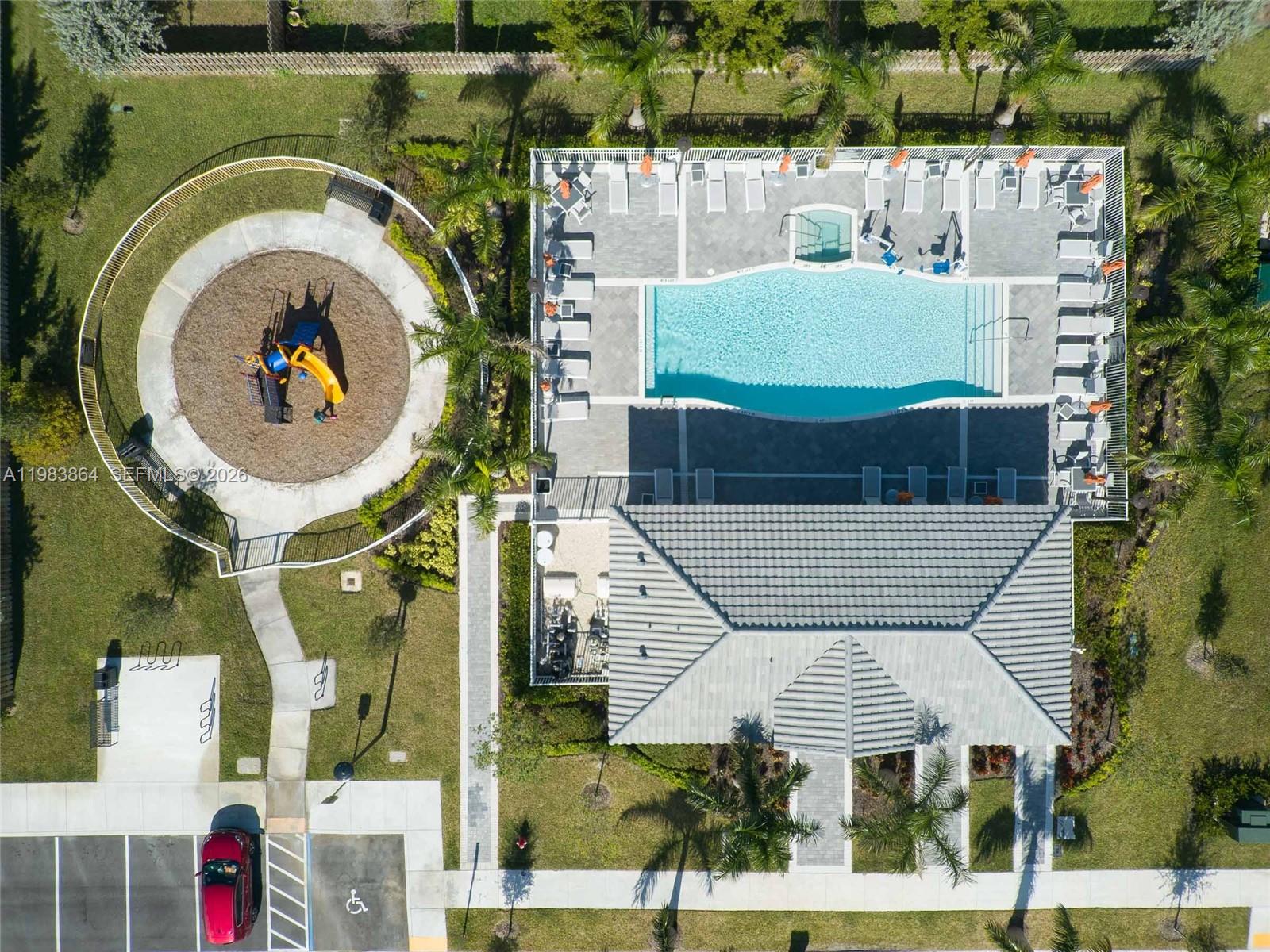 WINDSOR SQUARE - Residential