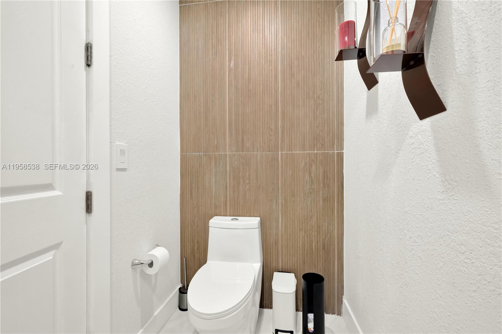 ESTATES OF HIDDEN ACRES - Residential