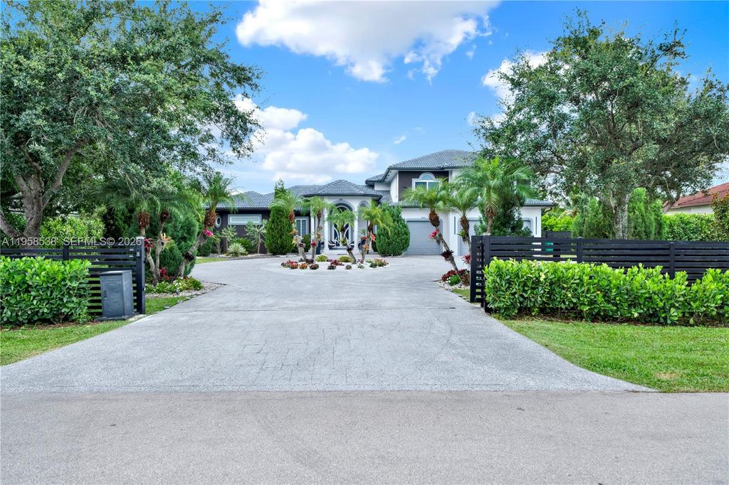 Photo of 12301 NW 18th St, Plantation, FL 33323 (MLS # A11958538)