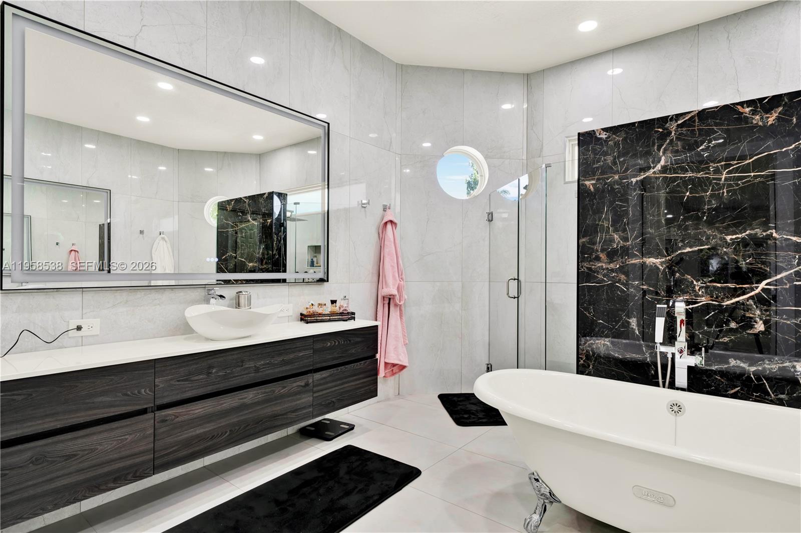 ESTATES OF HIDDEN ACRES - Residential