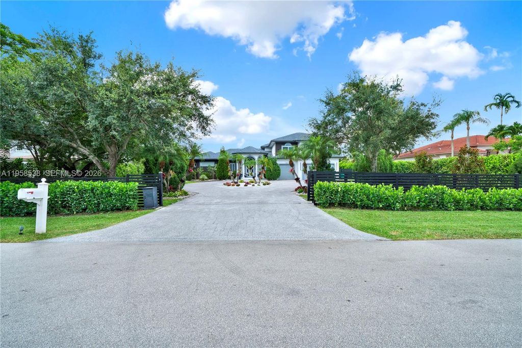 Photo of 12301 NW 18th St, Plantation, FL 33323 (MLS # A11958538)