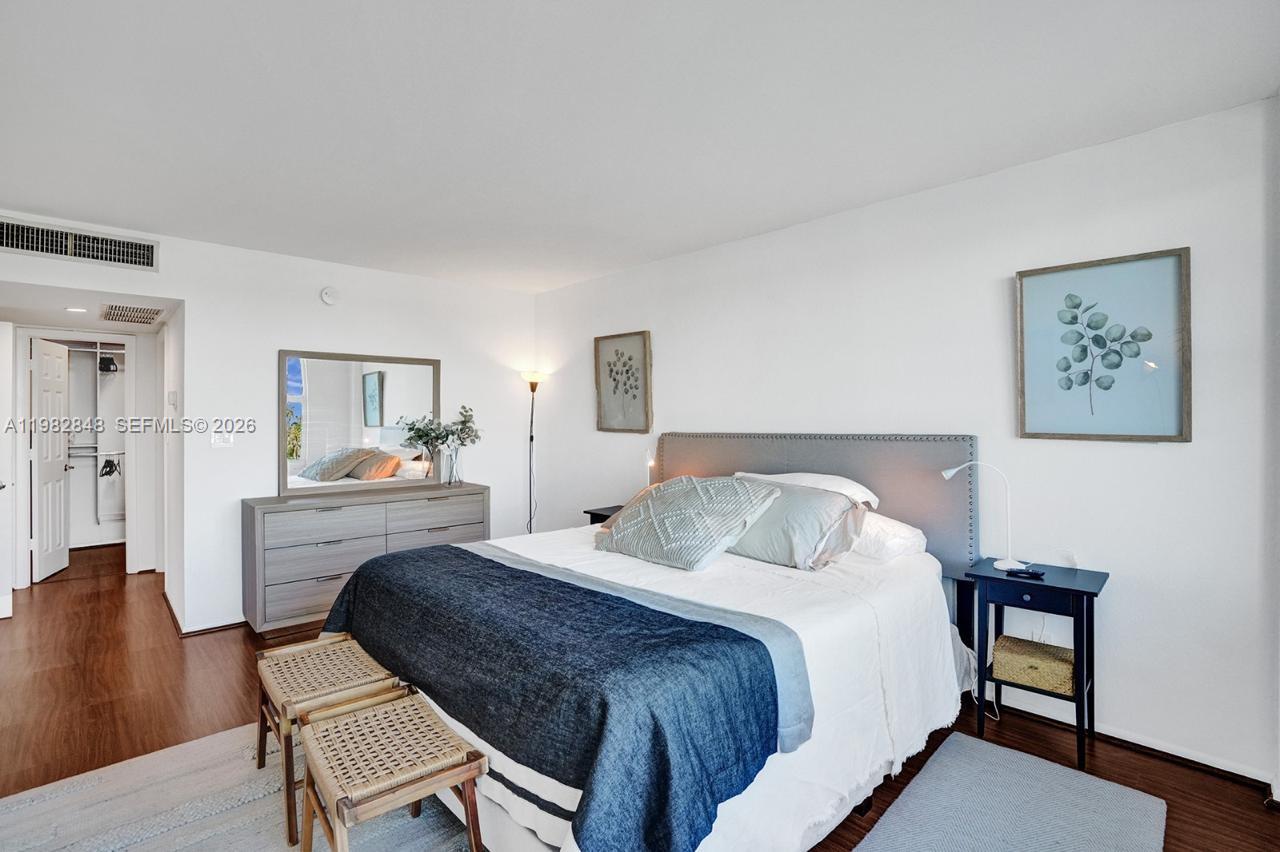 5600 CONDO - Residential Lease