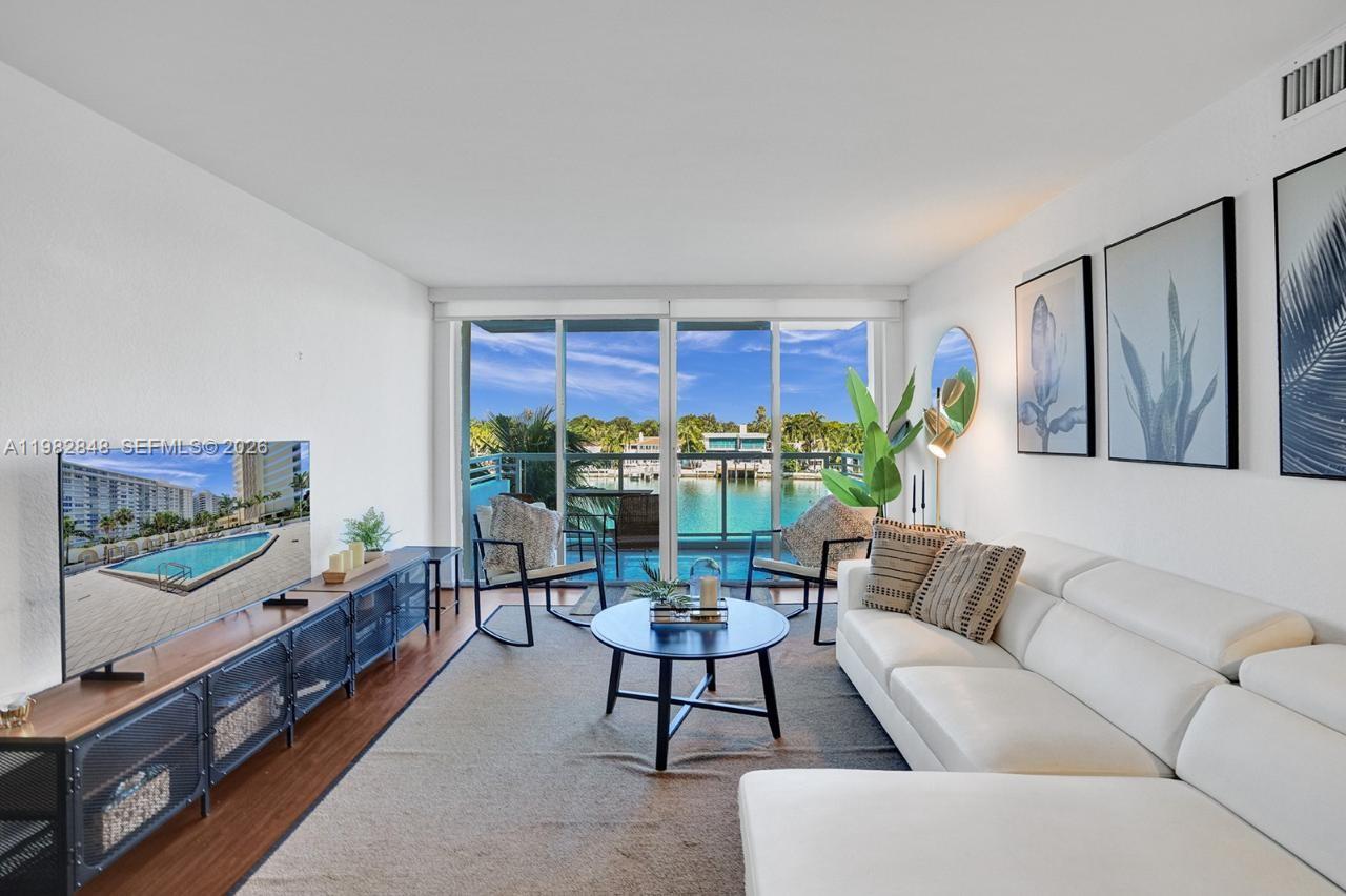 5600 CONDO - Residential Lease