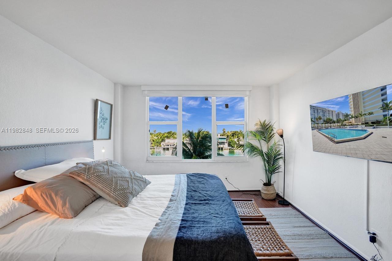 5600 CONDO - Residential Lease