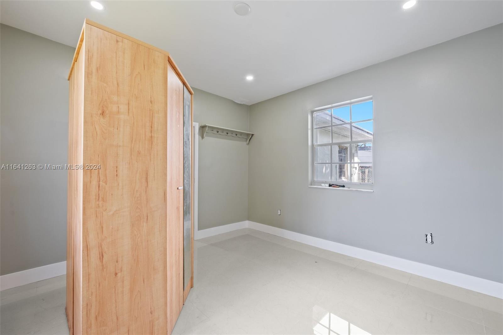 DEVONSHIRE - Residential