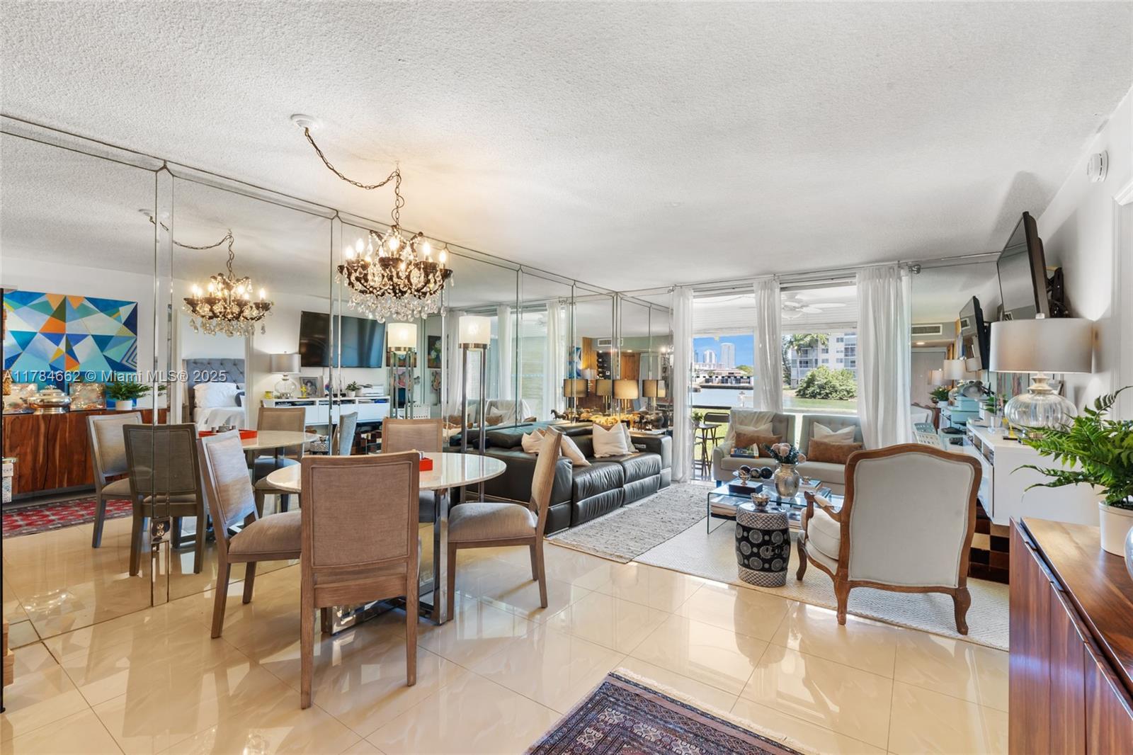 2851 Leonard Dr J109