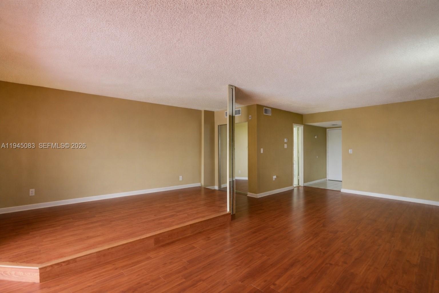 CRICKET CLUBHOUSE CONDO - Residential Lease