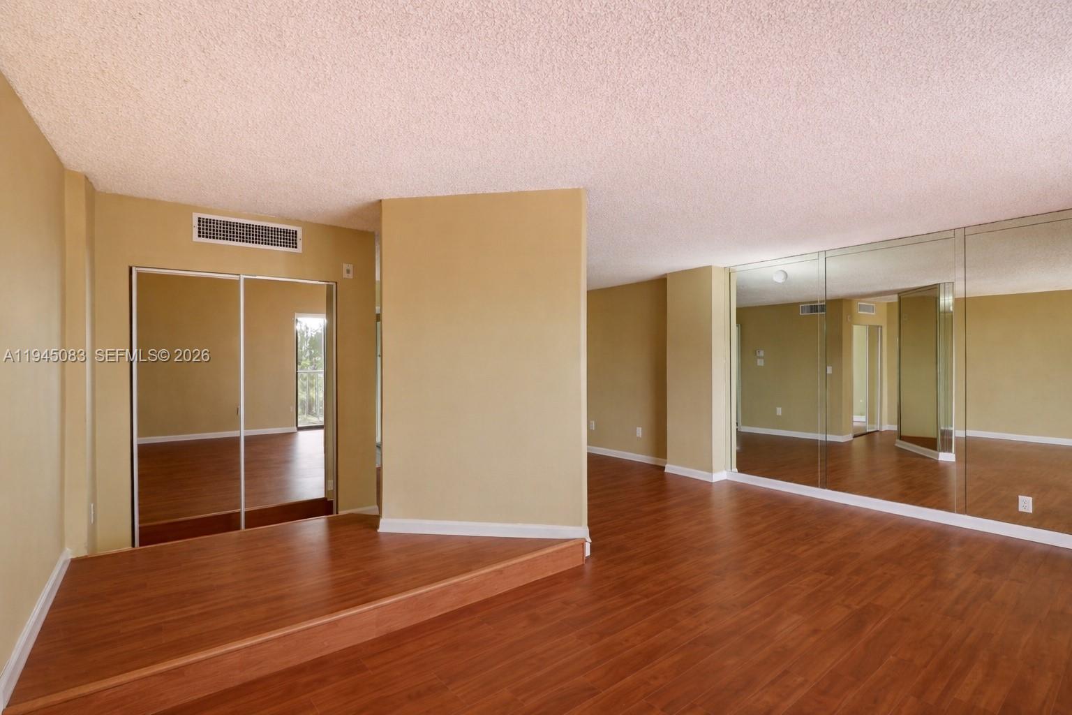 CRICKET CLUBHOUSE CONDO - Residential Lease