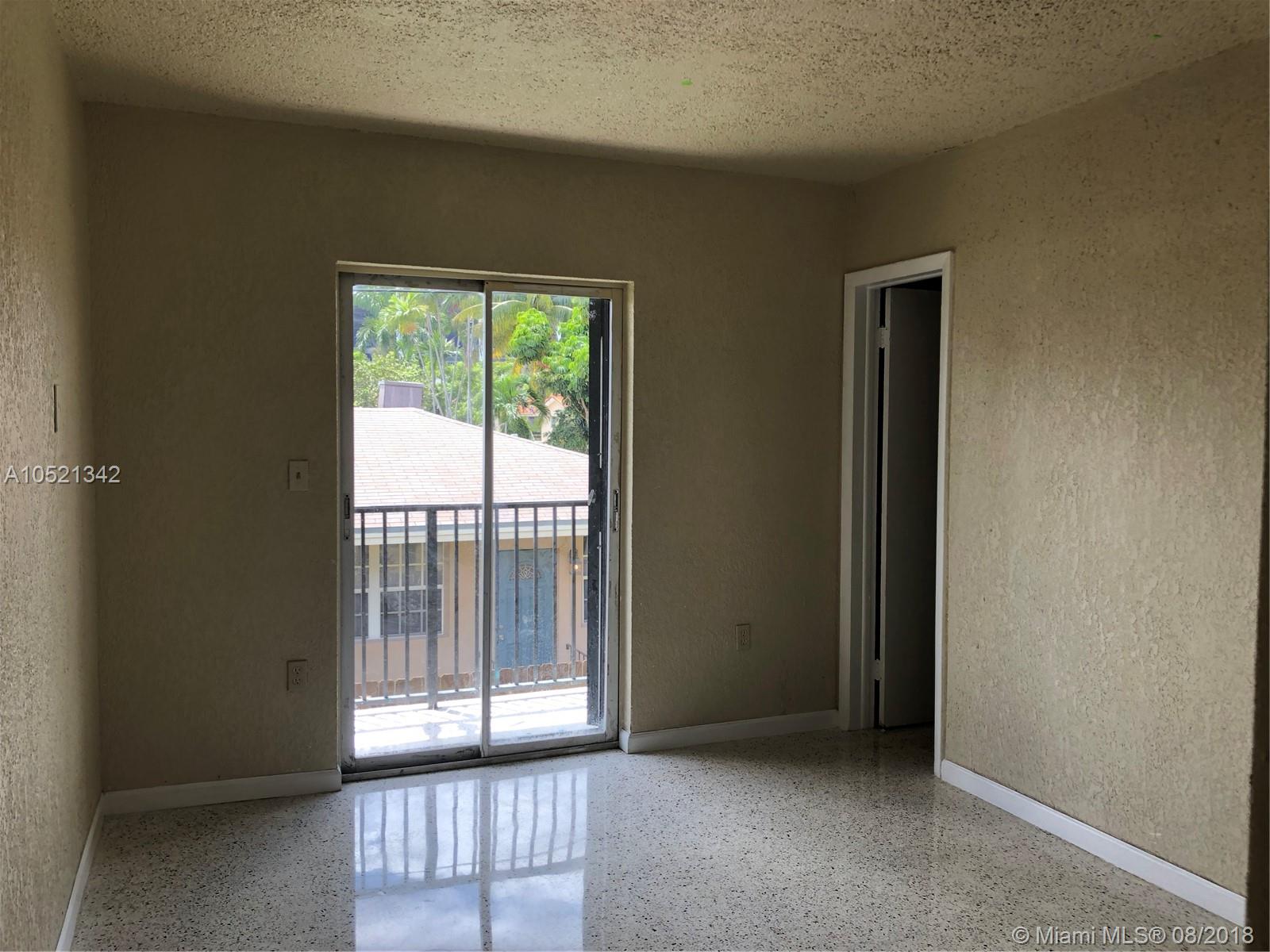 LAWRENCE ESTATE LAND CO - Residential Lease