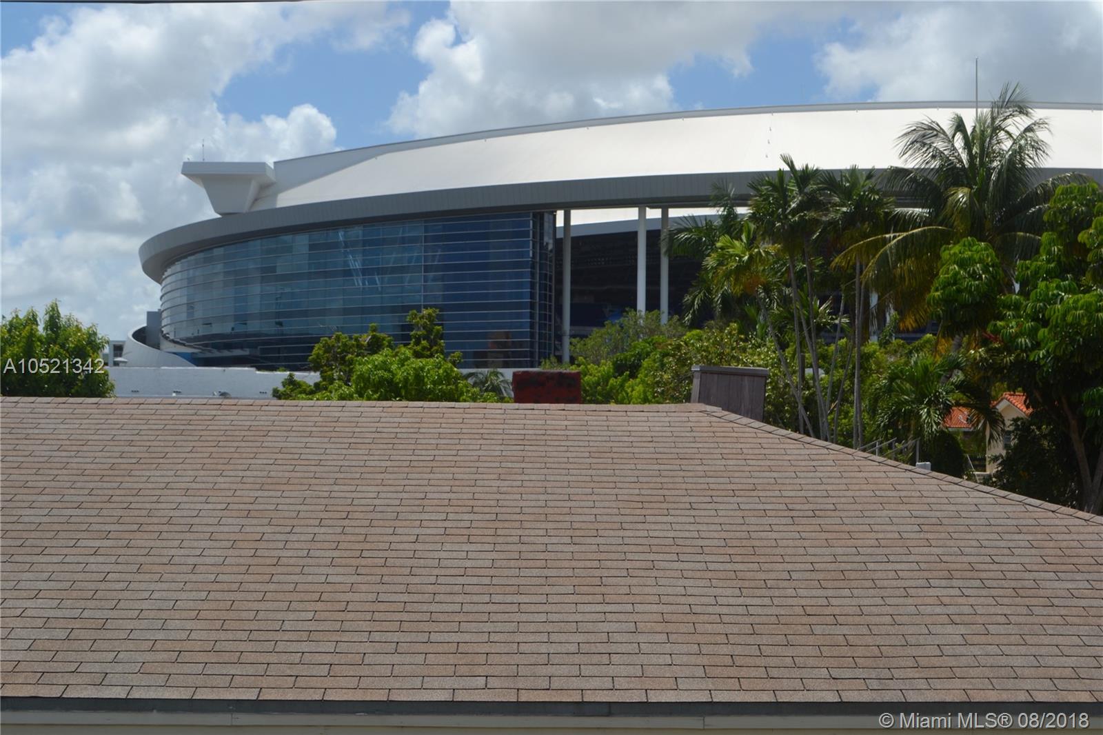 LAWRENCE ESTATE LAND CO - Residential Lease