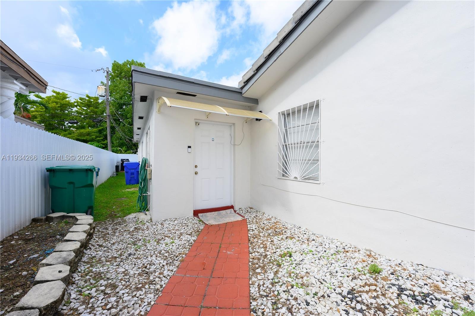 FLAGLER LAWN - Residential