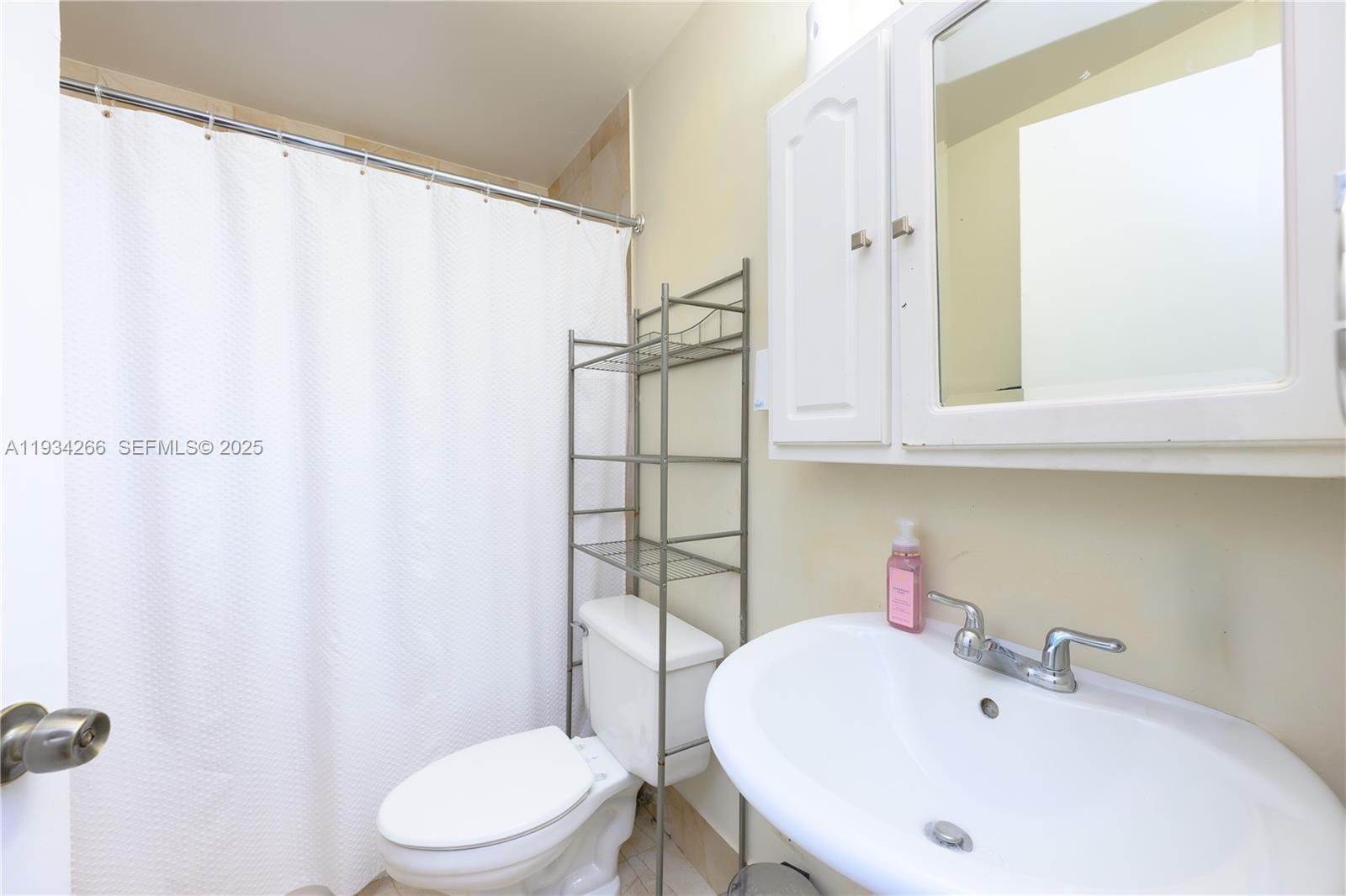 FLAGLER LAWN - Residential