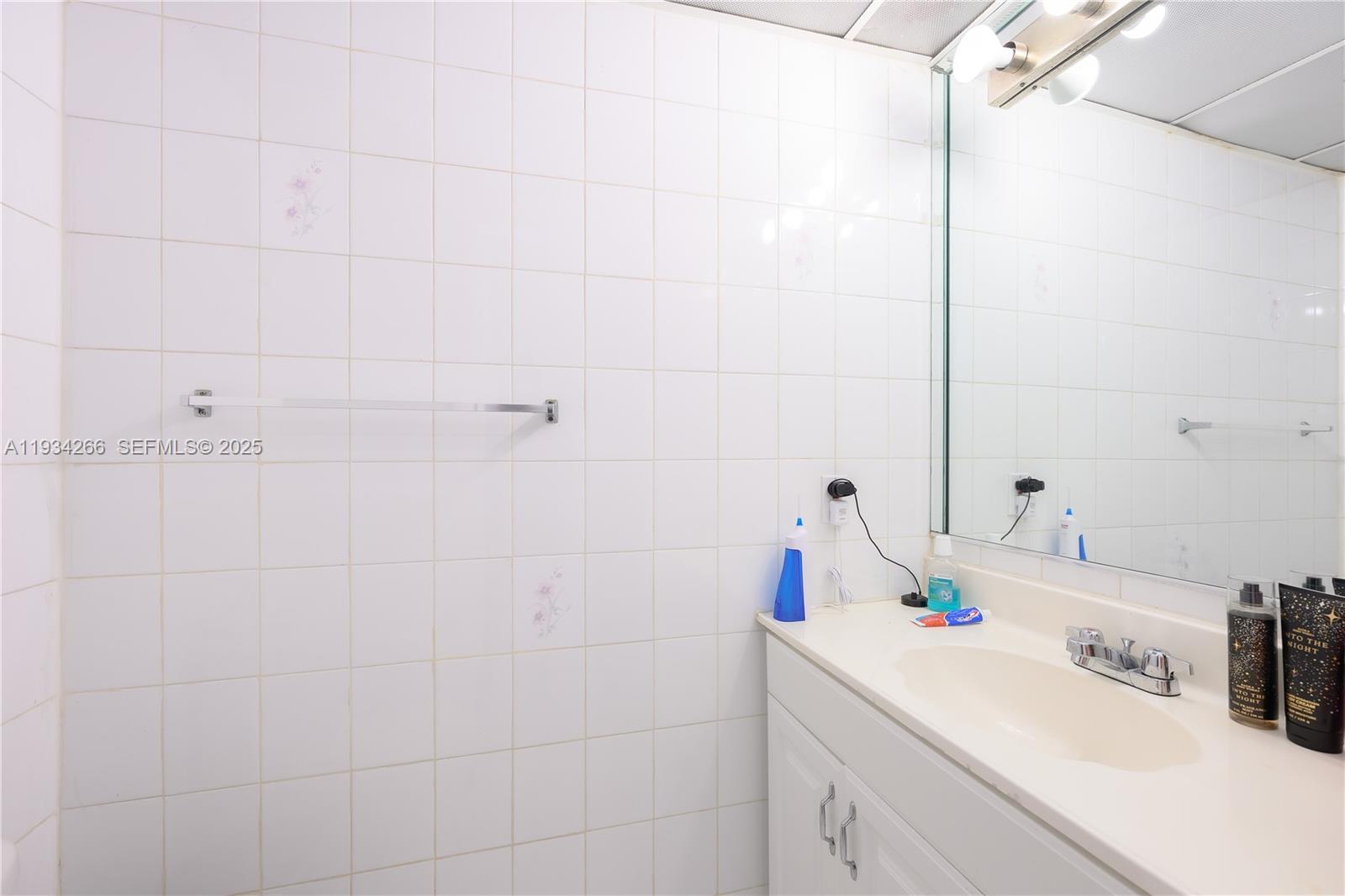 FLAGLER LAWN - Residential