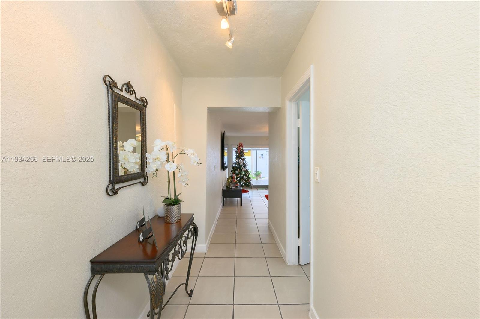 FLAGLER LAWN - Residential