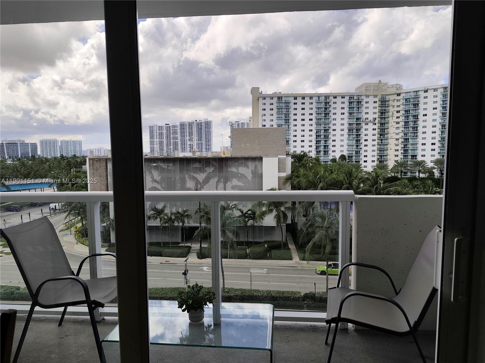 THE AVENTURA BEACH CLUB C - Residential Lease