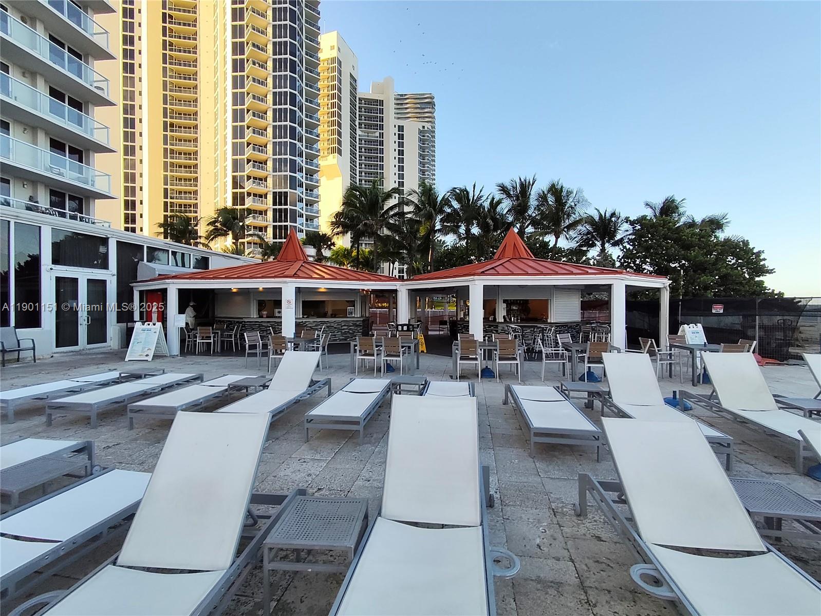 THE AVENTURA BEACH CLUB C - Residential Lease